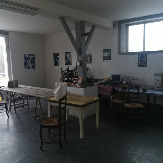  Annonces LIMOGES : Local / Bureau | AIXE-SUR-VIENNE (87700) | 1 000 m2 | 129 300 &euro; 