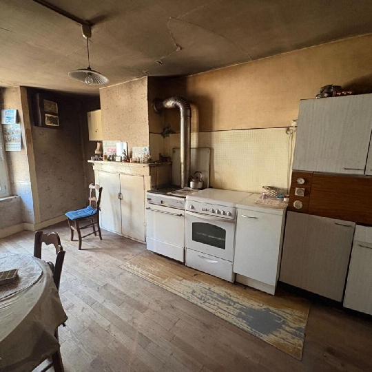  Annonces LIMOGES : Autres | AIXE-SUR-VIENNE (87700) | 200 m2 | 30 915 &euro; 