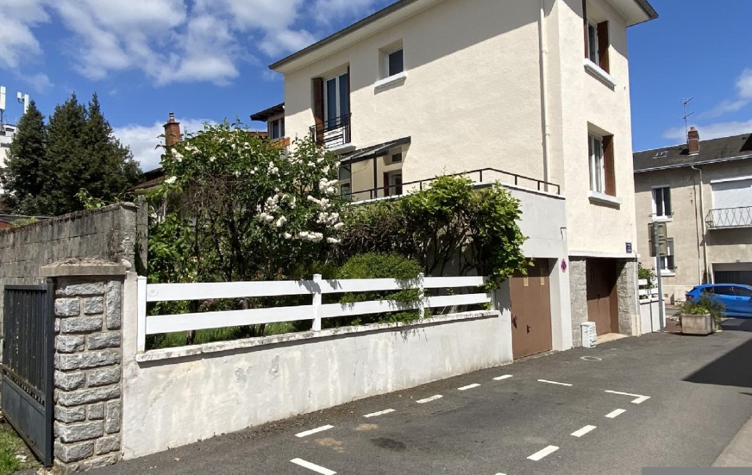 Annonces LIMOGES : Maison / Villa | LIMOGES (87000) | 160 m2 | 240 000 &euro; 