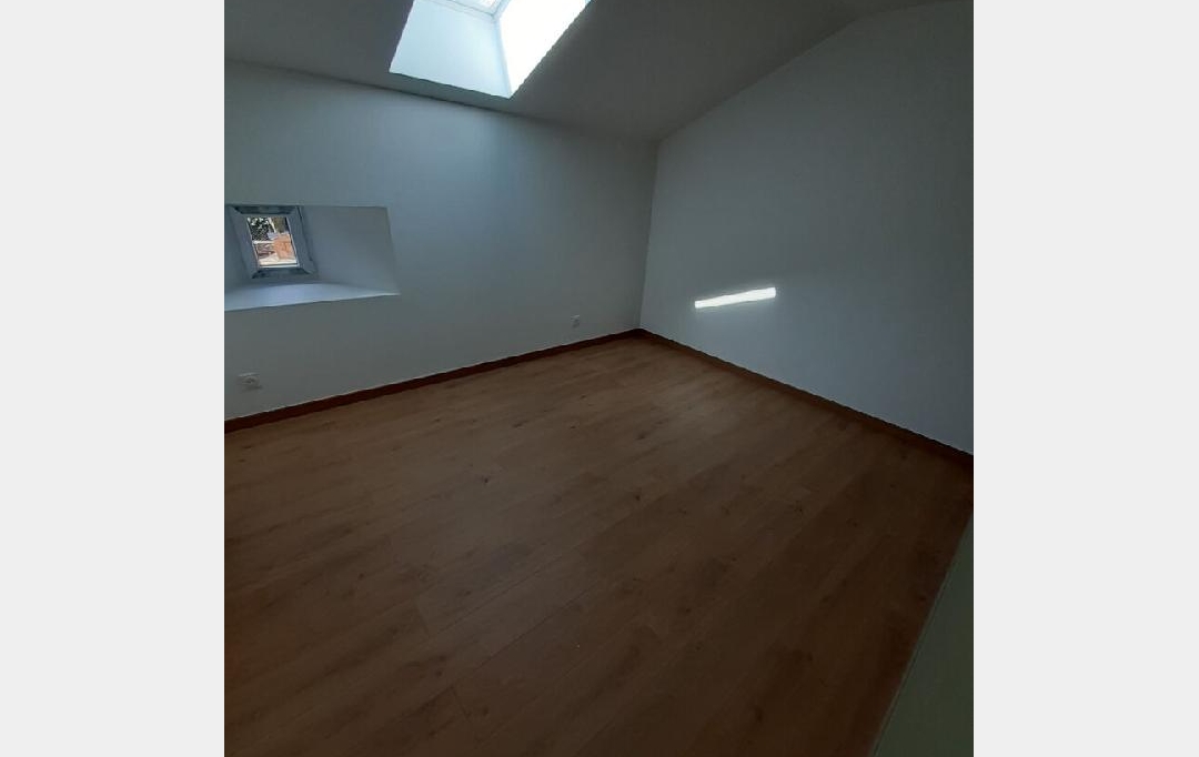 Annonces LIMOGES : Maison / Villa | VERNEUIL-SUR-VIENNE (87430) | 105 m2 | 1 170 &euro; 