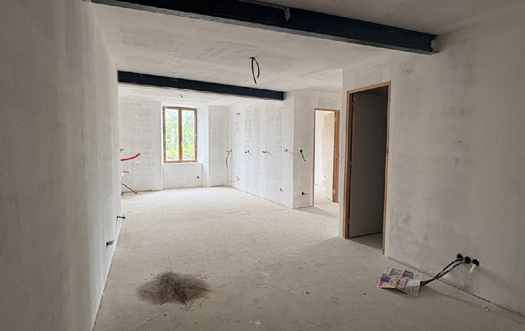 Annonces LIMOGES : Immeuble | AIXE-SUR-VIENNE (87700) | 375 m2 | 97 200 &euro; 