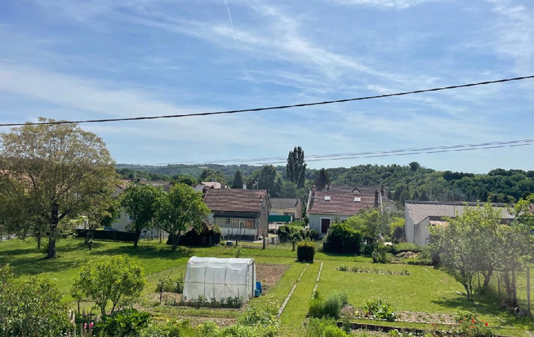 Annonces LIMOGES : Terrain | AIXE-SUR-VIENNE (87700) | 1 000 m2 | 76 475 &euro; 