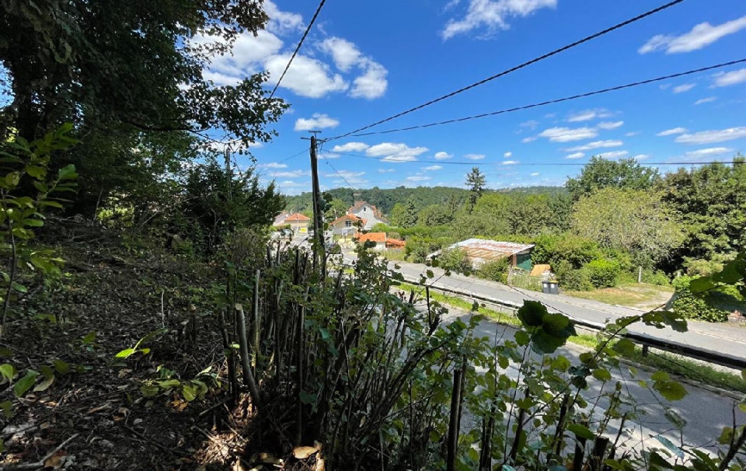 Annonces LIMOGES : Terrain | BOSMIE-L'AIGUILLE (87110) | 965 m2 | 28 625 &euro; 