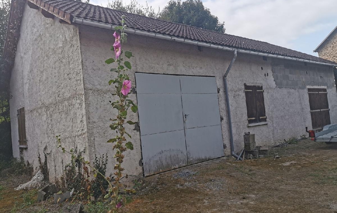 Annonces LIMOGES : Immeuble | LIMOGES (87100) | 81 m2 | 170 800 &euro; 