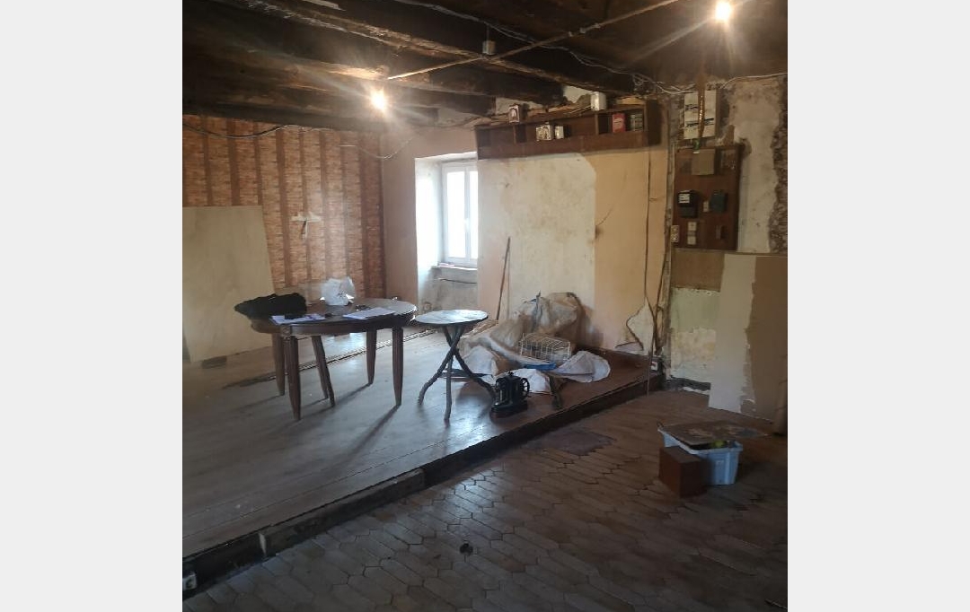 Annonces LIMOGES : Maison / Villa | SAINT-MARTIN-LE-VIEUX (87700) | 111 m2 | 48 000 &euro; 