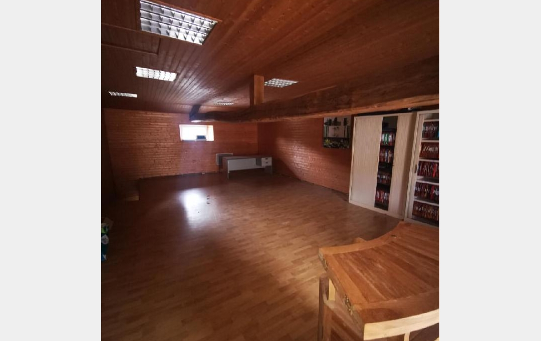 Annonces LIMOGES : Office | AIXE-SUR-VIENNE (87700) | 138 m2 | 144 110 &euro; 