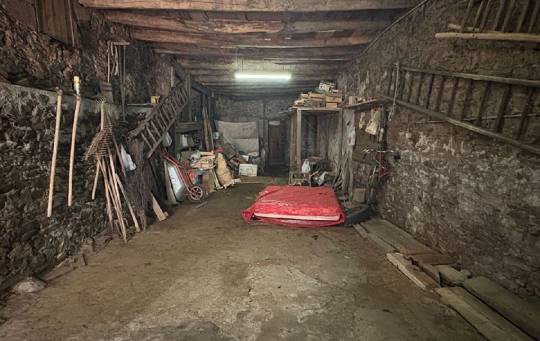 Annonces LIMOGES : Autres | AIXE-SUR-VIENNE (87700) | 200 m2 | 30 915 &euro; 