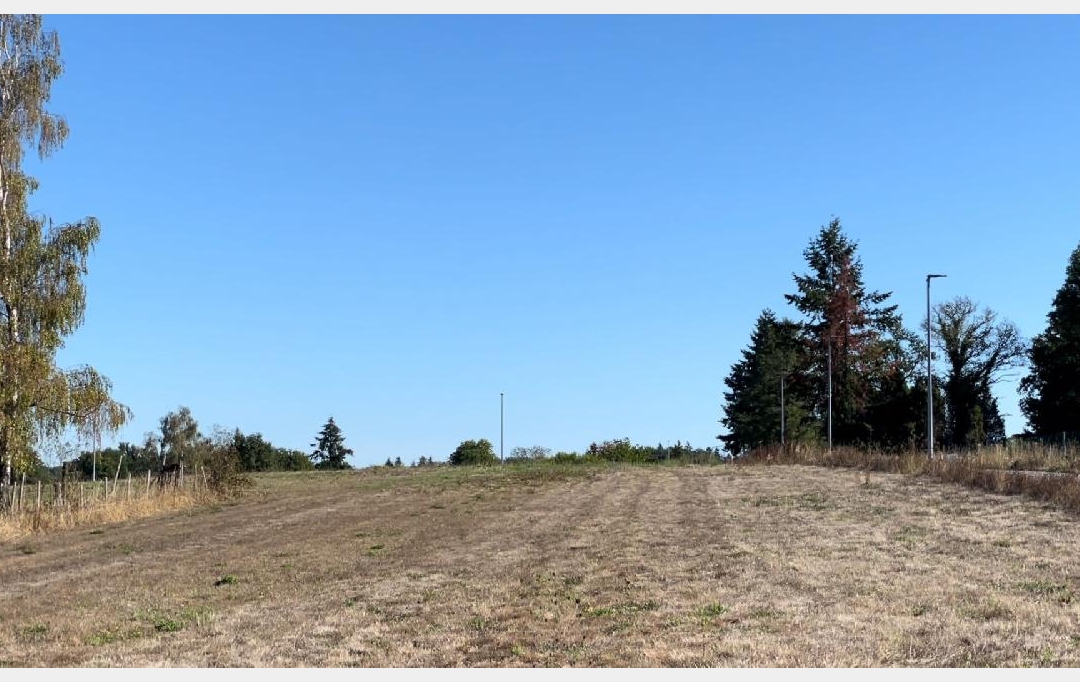 Annonces LIMOGES : Ground | FEYTIAT (87220) | 1 186 m2 | 71 940 &euro; 